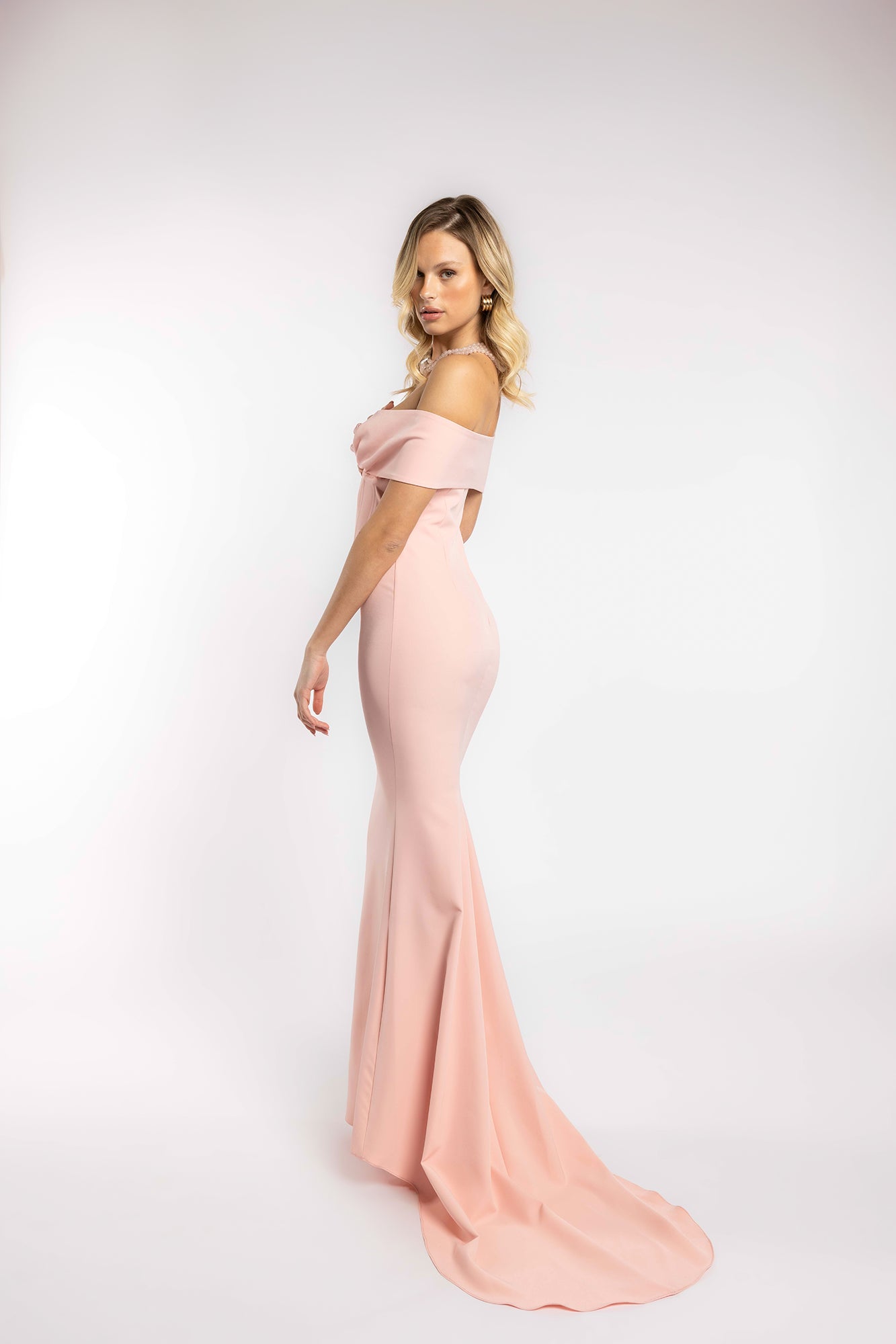 VESTIDO DE ALTA COSTURA