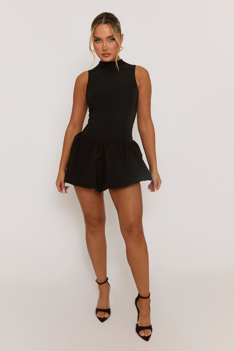 Minivestido  de cuello alto con volantes - Carlita